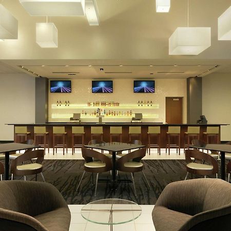 Doubletree By Hilton Hotel Cedar Rapids Convention Complex Extérieur photo