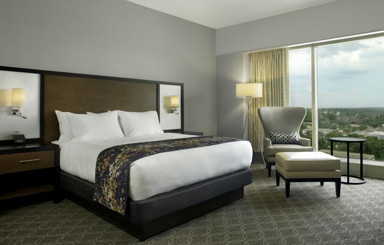 Doubletree By Hilton Hotel Cedar Rapids Convention Complex Extérieur photo